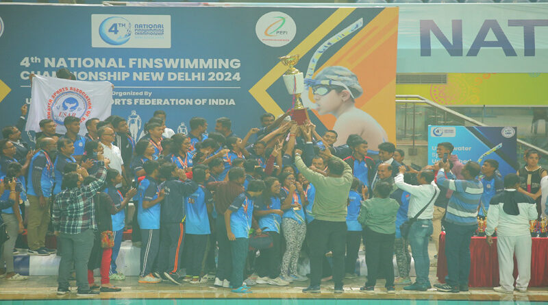 West Bengal wins team crown in the 4th National Finswimming Championship