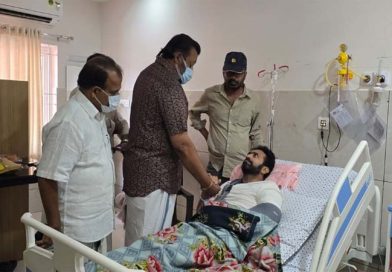 Minister Suresh Gopi Meets Actor Shine Tom Chacko, Who Is Undergoing Treatment in Thrissur After Road Accident
