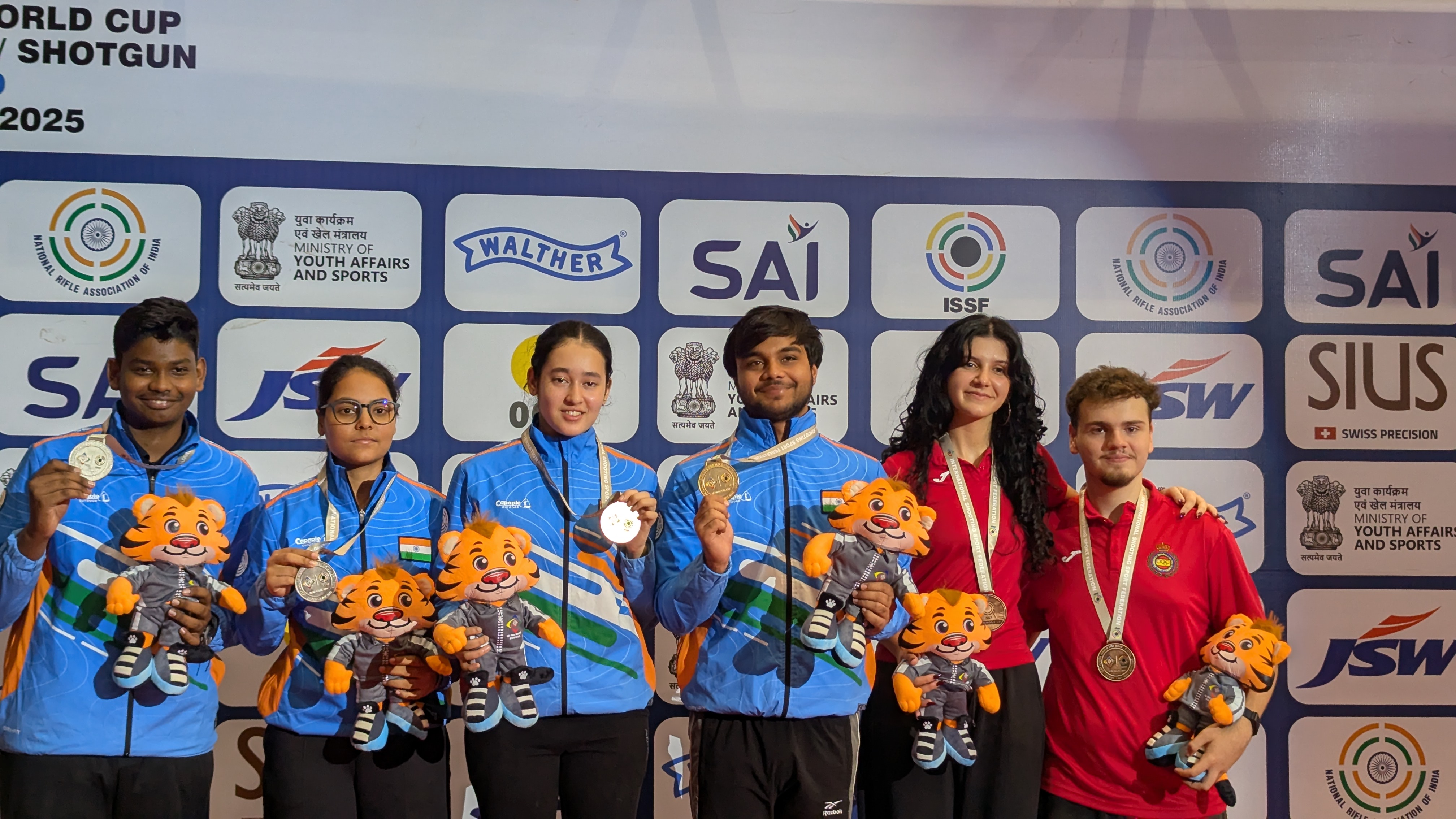 India shines in Air Pistol Mixed Team as Italy dominates the skeet events