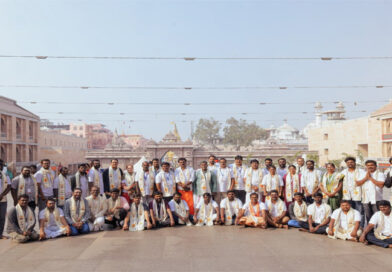 Kashi Tamil Sangamam 4.0 : Maharishi Agastya Vahan team offers prayers at Shri Kashi Vishwanath Temple