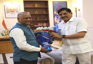 Senior Journalist Krishnamohan Jha Calls on Madhya Pradesh Chief Minister Dr. Mohan Yadav