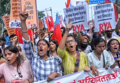 JPSC-JSSC Row: Students March Towards Jharkhand Assembly in Ranchi, Break Barricades; BJP Leaders Detained