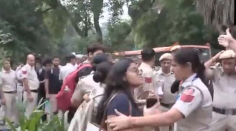 Delhi Tightens Security Ahead of CJP Protest at Jantar Mantar; 37 Locations Sealed, Deployment of 45,000 Security Personnel Claimed